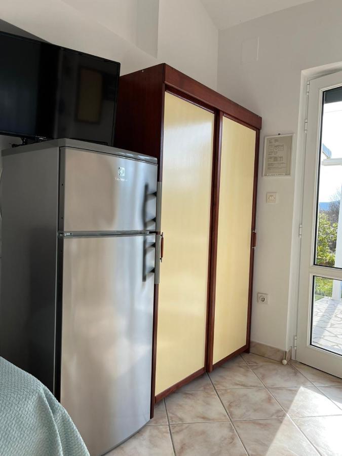 Apartments Marinovic Brzac Екстериор снимка
