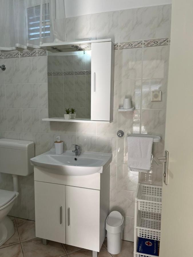Apartments Marinovic Brzac Екстериор снимка