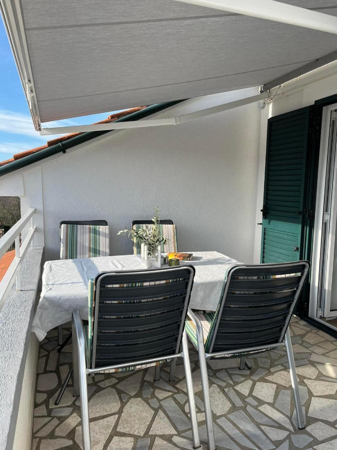 Apartments Marinovic Brzac Екстериор снимка