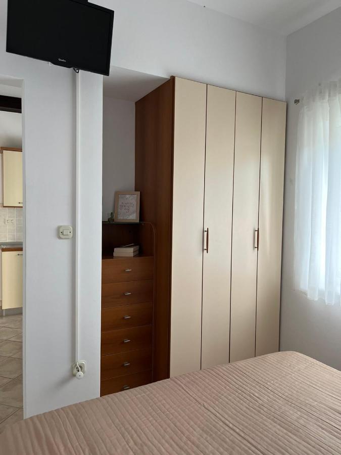 Apartments Marinovic Brzac Екстериор снимка