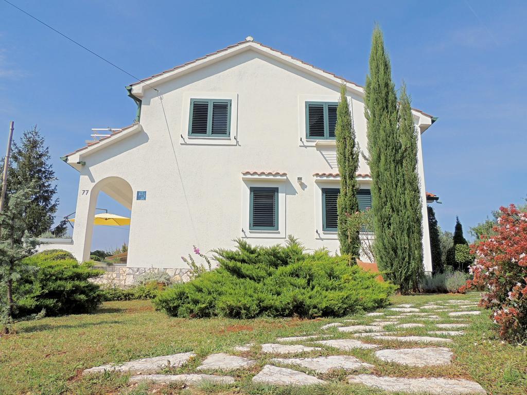 Apartments Marinovic Brzac Екстериор снимка